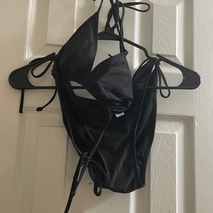 Large Old Navy Basic black string bikini